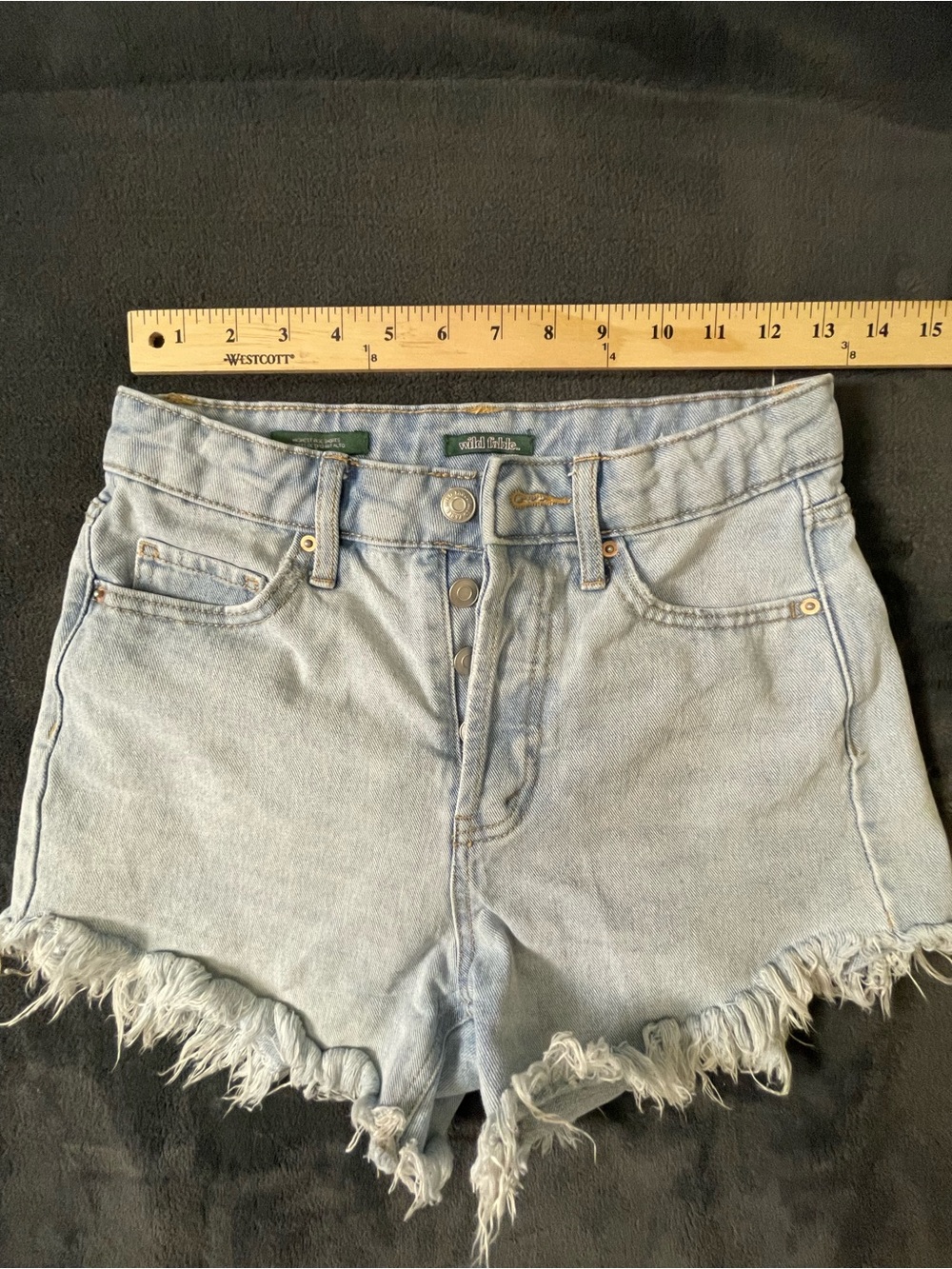 Wild Fable Light Wash Frayed Hem Jean Shorts Size 00 women’s